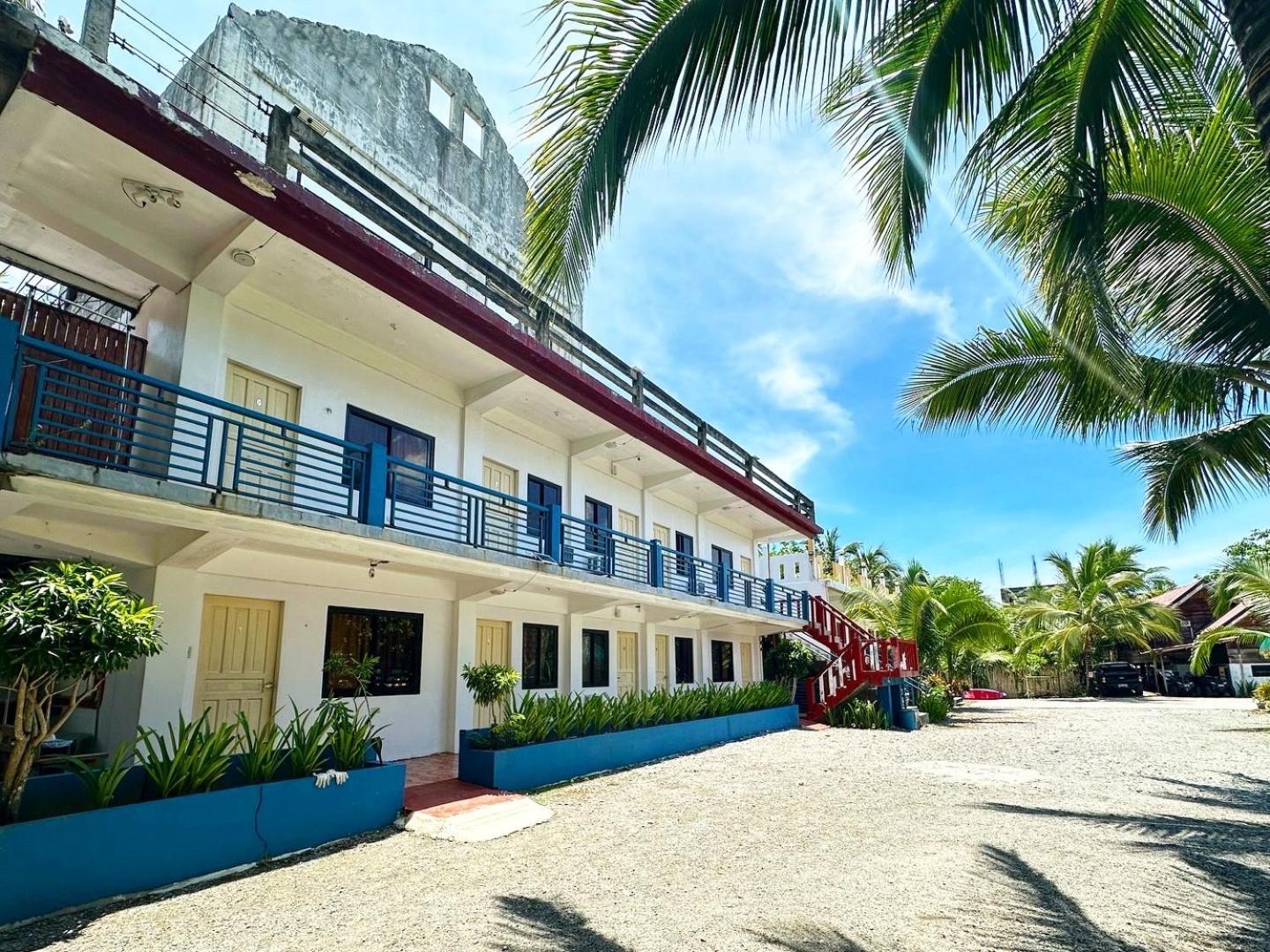 Lotus Sun & Waves Beach Resort Baler Luaran gambar